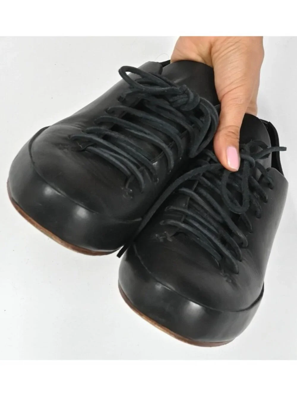 FEIT Handsewn Low Leather Shoes 3976V in Black